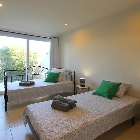 Villa Leon Inmo Royal - 10500