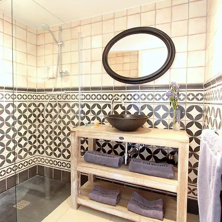Leon Inmo Royal - 10500 Empuriabrava