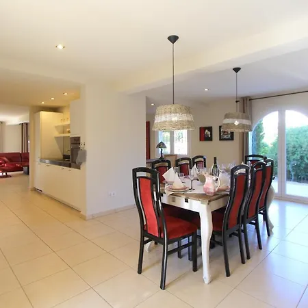 Leon Inmo Royal - 10500 * Empuriabrava