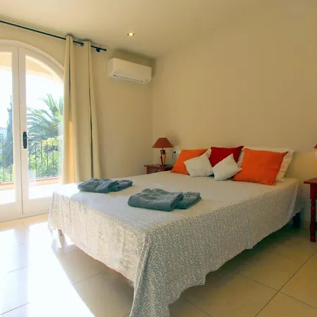 Leon Inmo Royal - 10500 * Empuriabrava