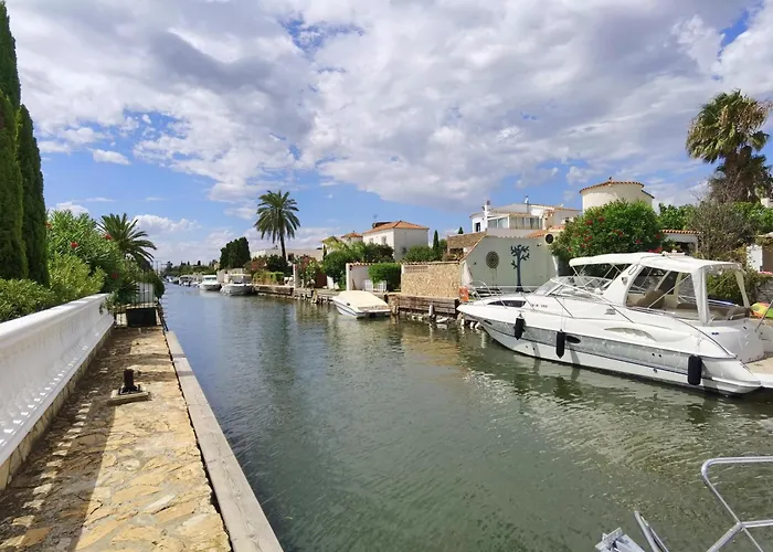 Leon Inmo Royal - 10500 ヴィラ エンプリアブラバ