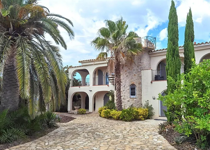 Leon Inmo Royal - 10500 ヴィラ