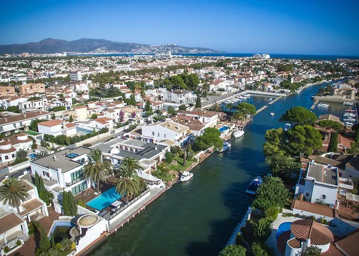 Leon Inmo Royal - 10500 ヴィラ *