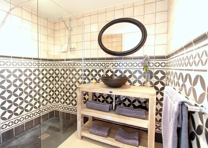 Leon Inmo Royal - 10500 エンプリアブラバ