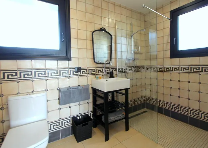 ヴィラ Leon Inmo Royal - 10500